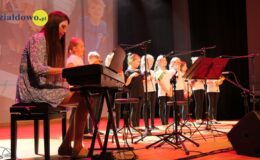 „Gramy dla Kochanej Mamy” – koncert uczniów szkoły muzycznej