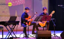 „Gramy dla Kochanej Mamy” – koncert uczniów szkoły muzycznej