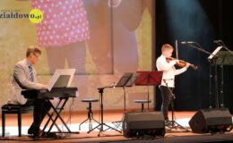 „Gramy dla Kochanej Mamy” – koncert uczniów szkoły muzycznej