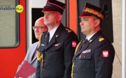 Uroczysty apel z okazji Dnia Strażaka – odznaczenia, przekazanie samochodów bojowych i łodzi