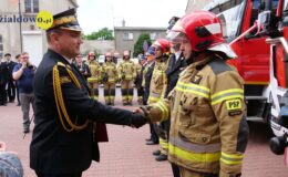 Uroczysty apel z okazji Dnia Strażaka – odznaczenia, przekazanie samochodów bojowych i łodzi
