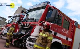 Uroczysty apel z okazji Dnia Strażaka – odznaczenia, przekazanie samochodów bojowych i łodzi