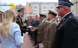 Uroczysty apel z okazji Dnia Strażaka – odznaczenia, przekazanie samochodów bojowych i łodzi