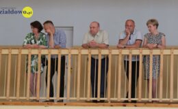 Ósmoklasiści z SP 4 pożegnali swoją szkołę