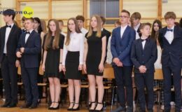 Zakończenie roku szkolnego ósmoklasistów z SP 4
