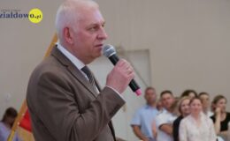 Zakończenie roku szkolnego ósmoklasistów z SP 4