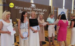 Zakończenie roku szkolnego ósmoklasistów z SP 4