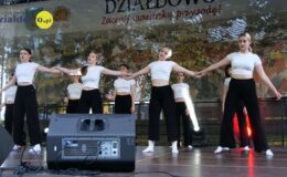 Piosenki, tańce i dobra zabawa na zakończenie roku kulturalnego