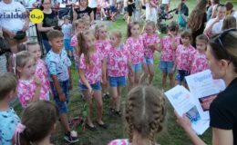 Piosenki, tańce i dobra zabawa na zakończenie roku kulturalnego