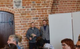 „Aktorka niepokorna” – Irena Telesz –Burczyk i „Poeta miejsc” – prof. Zbigniew Chojnowski