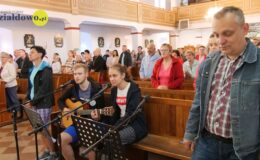 Zieloni z modlitwą i pieśnią na ustach wyruszyli w drogę na Jasną Górę