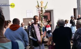 Zieloni z modlitwą i pieśnią na ustach wyruszyli w drogę na Jasną Górą