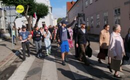 Zieloni z modlitwą i pieśnią na ustach wyruszyli w drogę na Jasną Górą