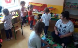 Zajęcia adaptacyjne Krasnali w Przedszkolu nr 3