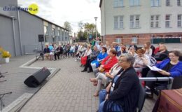 Narodowe czytanie i… śpiewanie w bibliotece