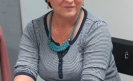 Oryginalna biżuteria w bibliotece