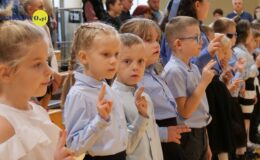 Pasowanie „na pierwszaka” i Dzień Edukacji Narodowej w ZPO nr 1