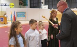 Pasowanie „na pierwszaka” i Dzień Edukacji Narodowej w ZPO nr 1