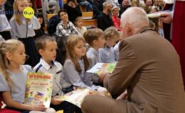 Pasowanie „na pierwszaka” i Dzień Edukacji Narodowej w ZPO nr 1