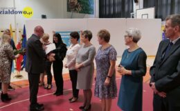 Pasowanie „na pierwszaka” i Dzień Edukacji Narodowej w ZPO nr 1