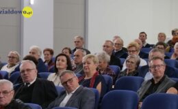 „Pamięć” – trzecia książka Elka Cichosza z cyklu „Spacer po cmentarzach”