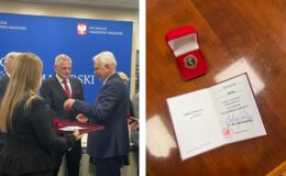 lek. med. Ireneusz Weryk - dyrektor Samodzielnego Publicznego Zakładu Opieki Zdrowotnej w Działdowie odbiera honorową odznakę „Za zasługi dla ochrony zdrowia” od wiceminister Zdrowia, Waldemara Kraski, podczas uroczystości w Olsztynie (zdjęcie po lewej stronie). Na zdjęciu po prawej stronie odznaka honorowa