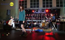 Koncert „Piosenka na zakręcie historii”