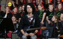 Koncert „Piosenka na zakręcie historii”