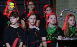 Koncert „Piosenka na zakręcie historii”