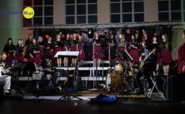 Koncert „Piosenka na zakręcie historii”