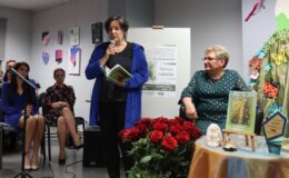 „Wiosną zakwitnę” deklaruje w wierszach Zofia Hoffer