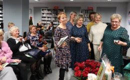 „Wiosną zakwitnę” deklaruje w wierszach Zofia Hoffer