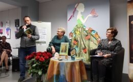 „Wiosną zakwitnę” deklaruje w wierszach Zofia Hoffer