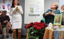 „Wiosną zakwitnę” deklaruje w wierszach Zofia Hoffer