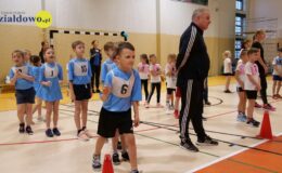 Mikołajkowe Mistrzostwa – wygrała „Jedynka”