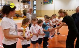 Mikołajkowe Mistrzostwa – wygrała „Jedynka”