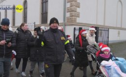 Sztafeta z Mikołajem przeszła ulicami miasta