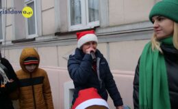 Sztafeta z Mikołajem przeszła ulicami miasta