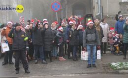 Sztafeta z Mikołajem przeszła ulicami miasta
