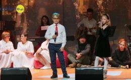 „Prezent pod choinkę – rozśpiewana opowieść świąteczna”