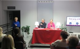 Teatr przy stoliku „Staromodna komedia”