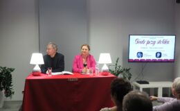 Teatr przy stoliku „Staromodna komedia”