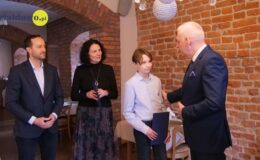 Burmistrz wręczył stypendia zdolnej młodzieży