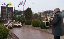 Obchody Dnia Pamięci ofiar obu totalitaryzmów w Działdowie