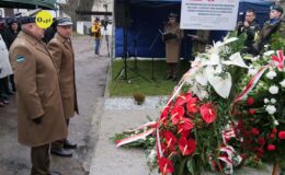 Obchody Dnia Pamięci ofiar obu totalitaryzmów w Działdowie