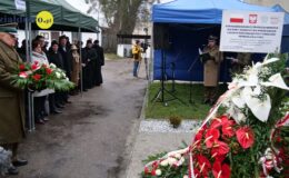 Obchody Dnia Pamięci ofiar obu totalitaryzmów w Działdowie