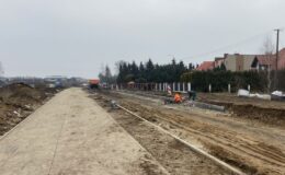 Pierwsza warstwa asfaltu na ul. Prostej położona