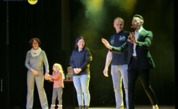 Iluzjonista Paweł Kwiecień „czarował” na scenie MDK w Działdowie