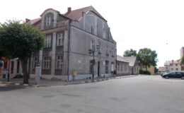 budynek położony przy Pl. Biedrawy 1