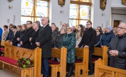 Uroczystość wręczenia medalu Reipublicae Memoriae Meritum, pośmiertnie ks. Marianowi Ofiarze